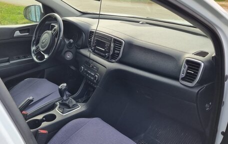 KIA Sportage IV рестайлинг, 2017 год, 1 860 000 рублей, 9 фотография