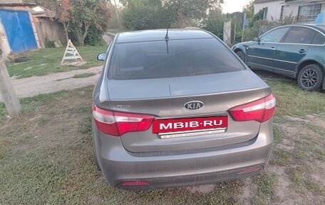 KIA Rio III рестайлинг, 2011 год, 650 000 рублей, 4 фотография
