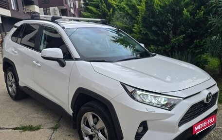 Toyota RAV4, 2020 год, 3 100 000 рублей, 4 фотография