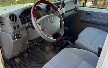 Toyota Land Cruiser 70, 2022 год, 8 000 000 рублей, 9 фотография