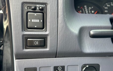 Toyota Land Cruiser Prado 90 рестайлинг, 2000 год, 1 890 000 рублей, 13 фотография
