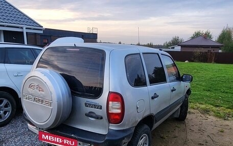 Chevrolet Niva I рестайлинг, 2004 год, 310 000 рублей, 4 фотография