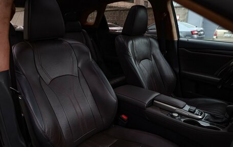 Lexus RX IV рестайлинг, 2016 год, 3 160 000 рублей, 1 фотография