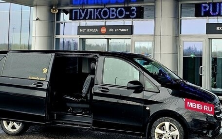 Mercedes-Benz Vito, 2017 год, 3 700 000 рублей, 24 фотография