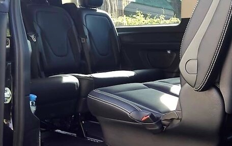 Mercedes-Benz Vito, 2017 год, 3 700 000 рублей, 32 фотография