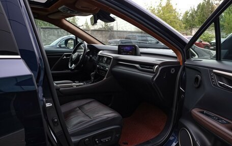 Lexus RX IV рестайлинг, 2016 год, 3 160 000 рублей, 17 фотография
