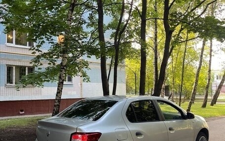 Renault Logan II, 2015 год, 400 000 рублей, 6 фотография
