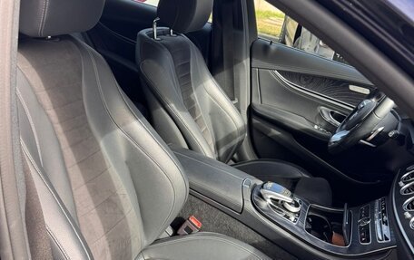 Mercedes-Benz E-Класс, 2020 год, 4 050 000 рублей, 16 фотография