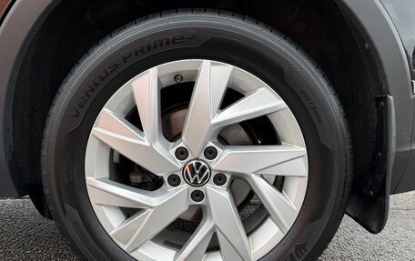 Volkswagen Tiguan II, 2021 год, 2 800 000 рублей, 11 фотография