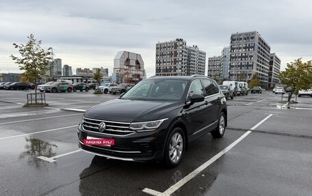 Volkswagen Tiguan II, 2021 год, 2 800 000 рублей, 5 фотография