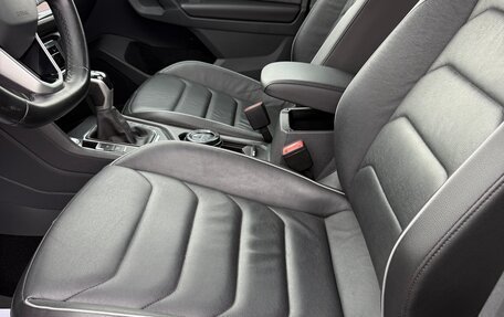 Volkswagen Tiguan II, 2021 год, 2 800 000 рублей, 23 фотография