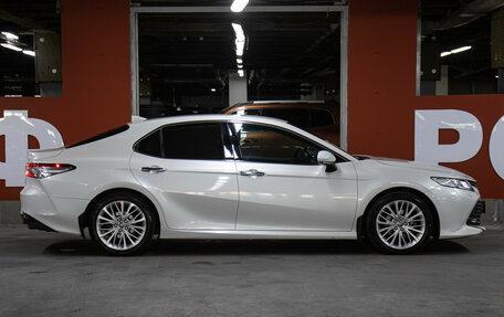 Toyota Camry, 2020 год, 2 898 000 рублей, 4 фотография