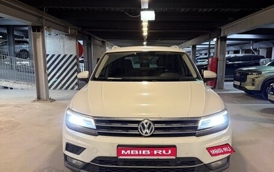 Volkswagen Tiguan II, 2017 год, 2 100 000 рублей, 1 фотография