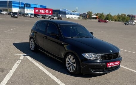 BMW 1 серия, 2008 год, 850 000 рублей, 1 фотография