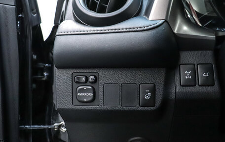 Toyota RAV4, 2018 год, 2 780 000 рублей, 8 фотография