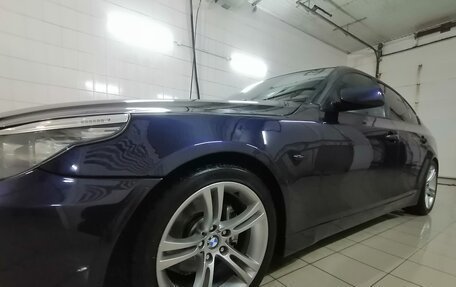 BMW 5 серия, 2004 год, 970 000 рублей, 12 фотография
