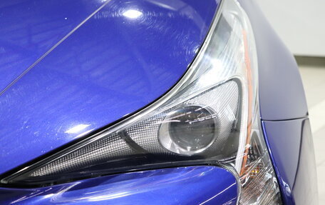 Toyota Prius IV XW50, 2016 год, 1 370 000 рублей, 10 фотография