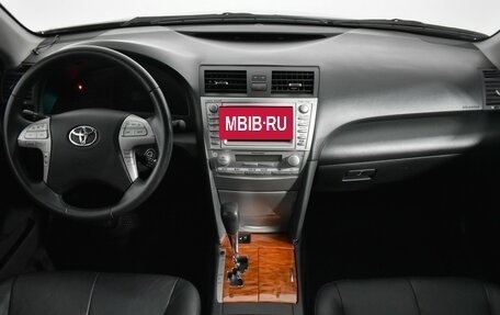 Toyota Camry, 2010 год, 1 690 000 рублей, 13 фотография