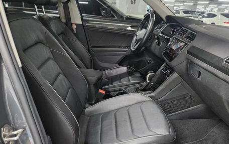 Volkswagen Tiguan II, 2021 год, 3 595 000 рублей, 9 фотография