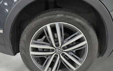 Volkswagen Tiguan II, 2021 год, 3 595 000 рублей, 12 фотография