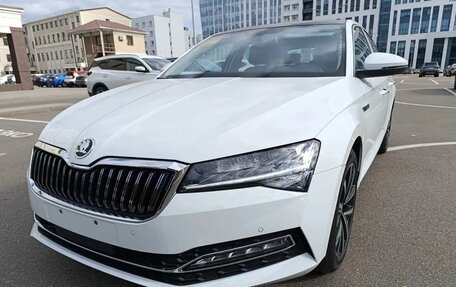 Skoda Superb III рестайлинг, 2025 год, 2 949 000 рублей, 1 фотография