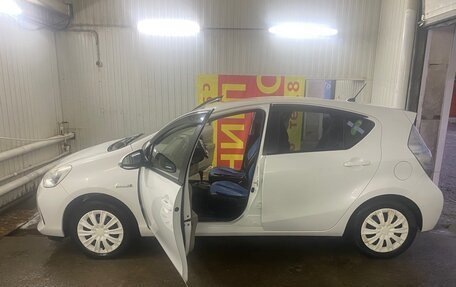 Toyota Aqua I, 2013 год, 850 000 рублей, 10 фотография