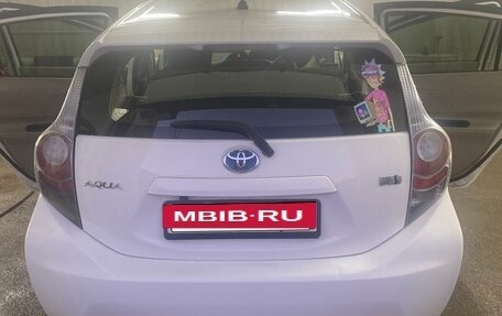 Toyota Aqua I, 2013 год, 850 000 рублей, 13 фотография