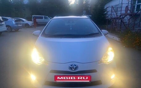 Toyota Aqua I, 2013 год, 850 000 рублей, 25 фотография
