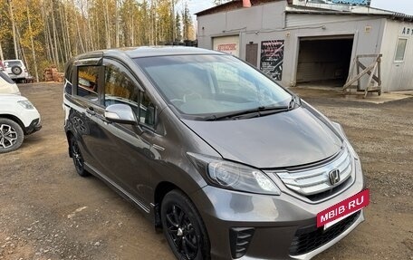 Honda Freed I, 2012 год, 1 100 000 рублей, 3 фотография