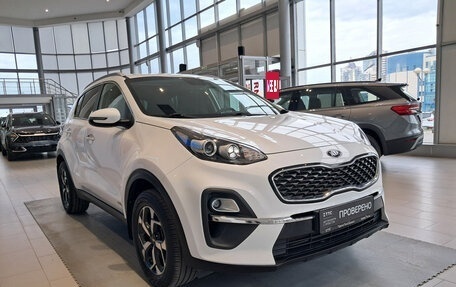 KIA Sportage IV рестайлинг, 2020 год, 2 543 000 рублей, 3 фотография