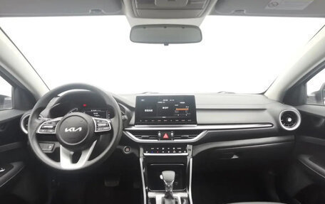 KIA K3, 2021 год, 1 370 000 рублей, 7 фотография