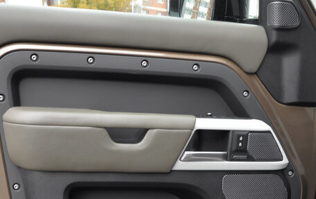Land Rover Defender II, 2021 год, 6 490 000 рублей, 26 фотография
