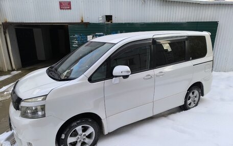 Toyota Voxy II, 2007 год, 1 600 000 рублей, 2 фотография