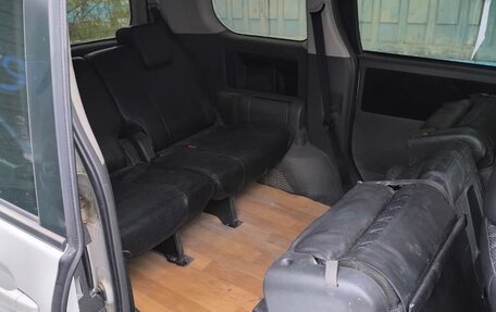 Toyota Voxy II, 2007 год, 1 600 000 рублей, 12 фотография