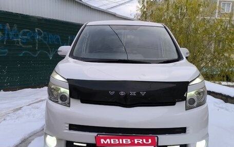 Toyota Voxy II, 2007 год, 1 600 000 рублей, 16 фотография