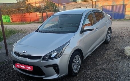 KIA Rio IV, 2017 год, 1 400 000 рублей, 2 фотография