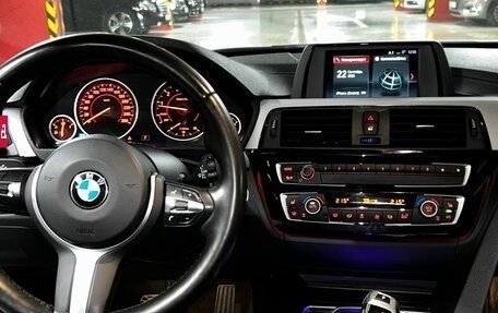 BMW 3 серия, 2018 год, 3 300 000 рублей, 20 фотография