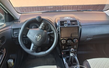 Toyota Corolla, 2011 год, 700 000 рублей, 11 фотография