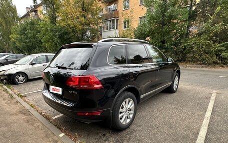 Volkswagen Touareg III, 2011 год, 1 990 000 рублей, 3 фотография