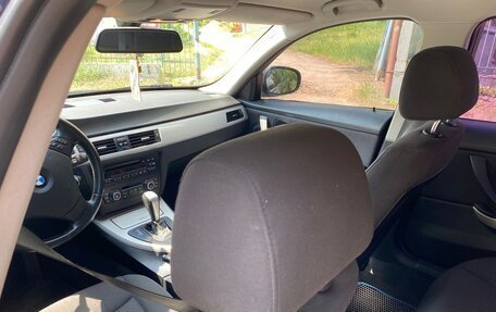 BMW 3 серия, 2011 год, 915 000 рублей, 8 фотография