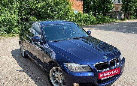 BMW 3 серия, 2011 год, 915 000 рублей, 3 фотография