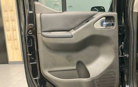 Nissan Navara (Frontier), 2011 год, 1 250 000 рублей, 20 фотография