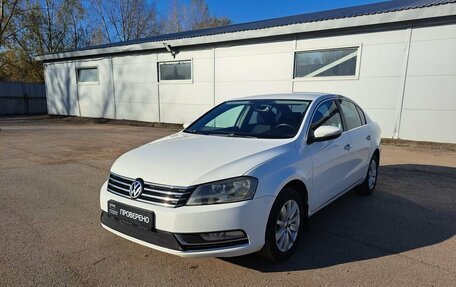 Volkswagen Passat B7, 2011 год, 890 000 рублей, 1 фотография