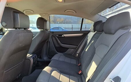 Volkswagen Passat B7, 2011 год, 890 000 рублей, 12 фотография