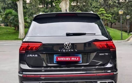 Volkswagen Tiguan II, 2021 год, 2 680 000 рублей, 9 фотография