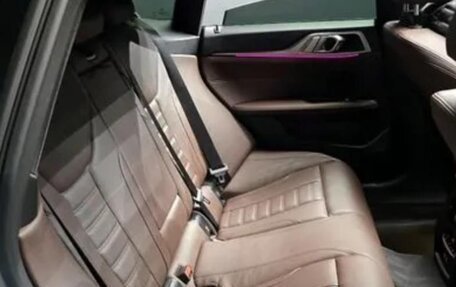 BMW 4 серия, 2022 год, 4 000 000 рублей, 18 фотография