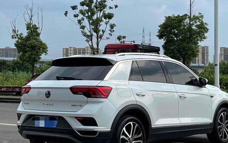 Volkswagen T-Roc I, 2021 год, 1 483 000 рублей, 6 фотография