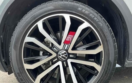 Volkswagen T-Roc I, 2021 год, 1 483 000 рублей, 19 фотография