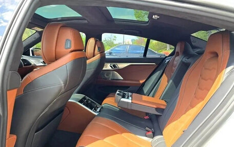 BMW 8 серия, 2022 год, 6 400 500 рублей, 9 фотография