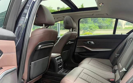 BMW 3 серия, 2021 год, 3 390 000 рублей, 14 фотография